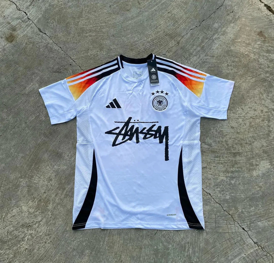 Maillot 23/24 Allemagne x Stüssy Édition Limitée