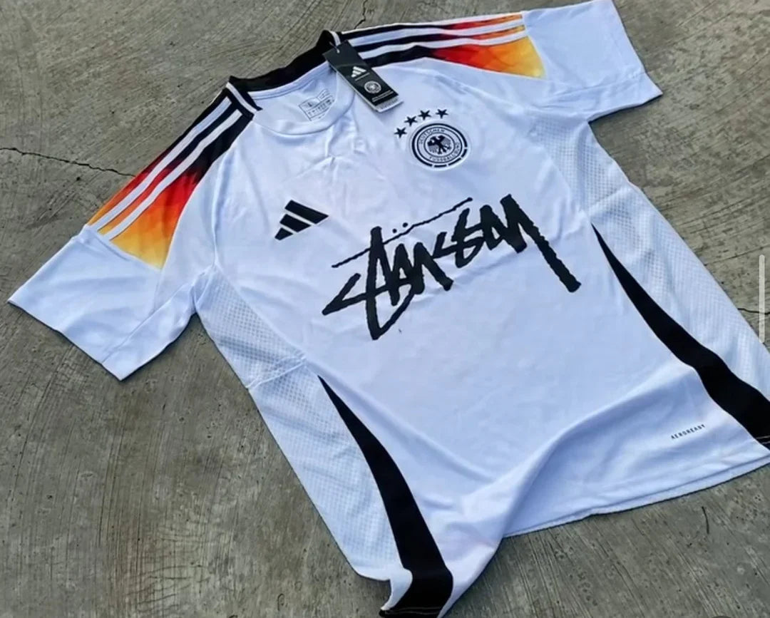 Maillot 23/24 Allemagne x Stüssy Édition Limitée